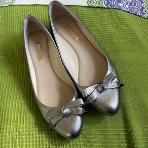 Louise et Cie Silver Flats Size 10